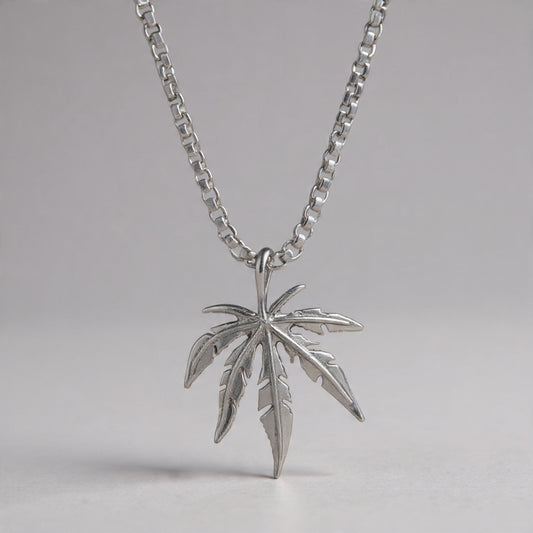 Silver Leaf Design Pendant With Chain For Unisex | Perfect Gift For Your Loved Ones (Skin Safe)