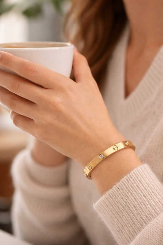 Luxury Gold Bracelet ✨ (Waterproof | Tarnish-Free | Skin Safe | Premium Quality )