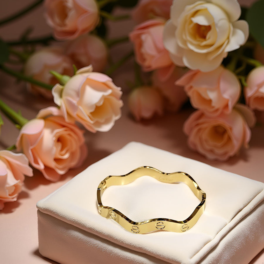 Luxury Wave Gold Bracelet