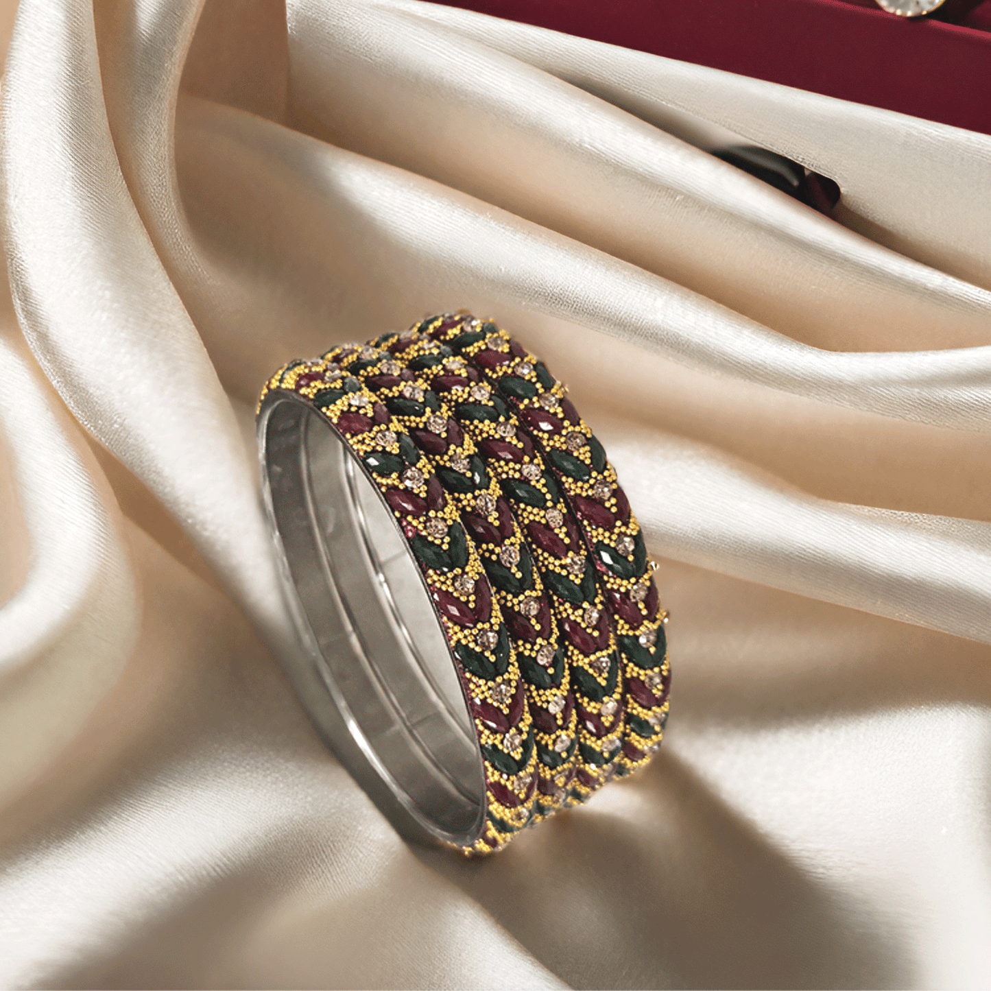 Handcrafted Beaded Bangle Set (pack of 4)