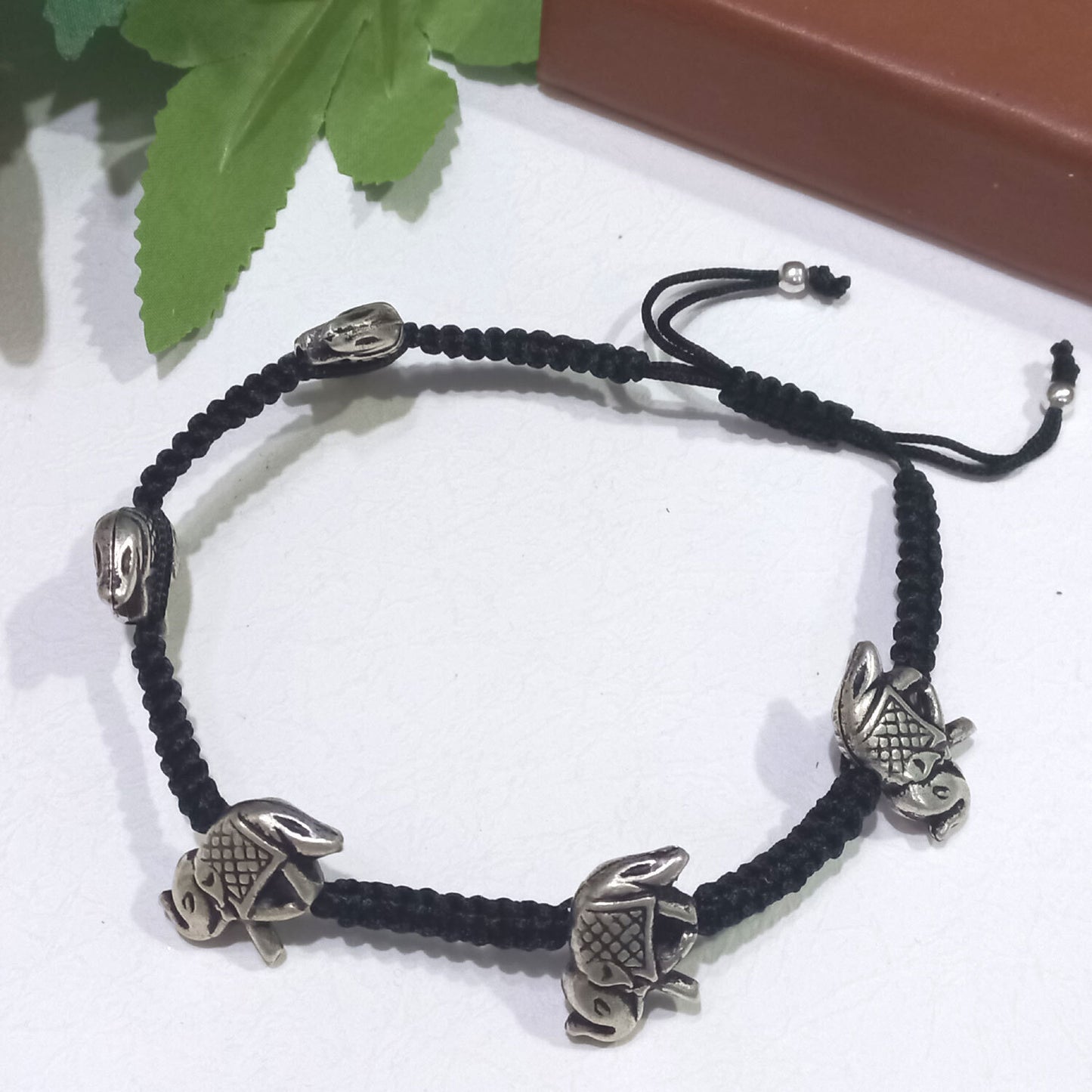 Silver Cotton Dori Contemporary S-Hook Anklet For Women (Skin Safe)