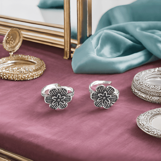 Silver Alloy Comfort Ethnic Toe Ring Set For Women (Skin Safe)