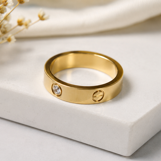 Luxe LOVE Ring 💛