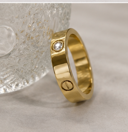 Luxe LOVE Ring 💛