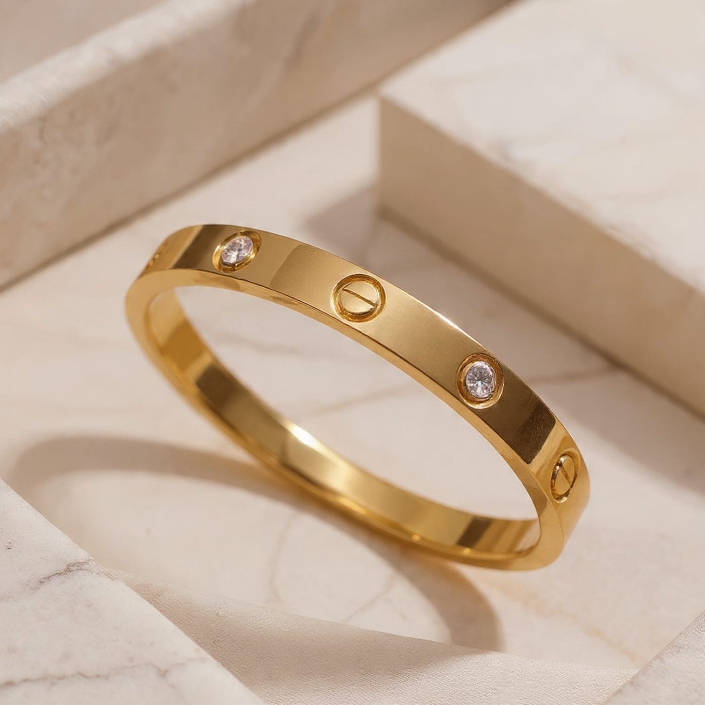 Luxury Gold Bracelet ✨ (Waterproof | Tarnish-Free | Skin Safe  | Premium Quality )