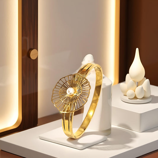 Waterproof & Tarnish-Resistant Floral Bracelet - Gold Plated Openable Design (Skin Safe)